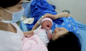 Phụ nữ độc thân được làm IVF để sinh con từ 1/10